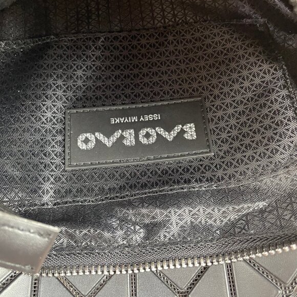 Brand new Issey Miyake black knotted tofu sling bag. - Picture 7 of 10